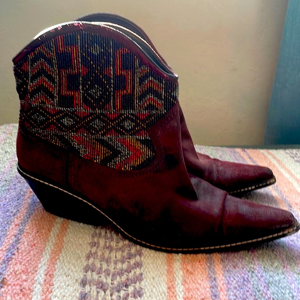 Vintage Size 9 Donald Pliner boots